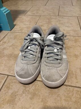 Women’s Grey Adidas Shoes Size 7 US